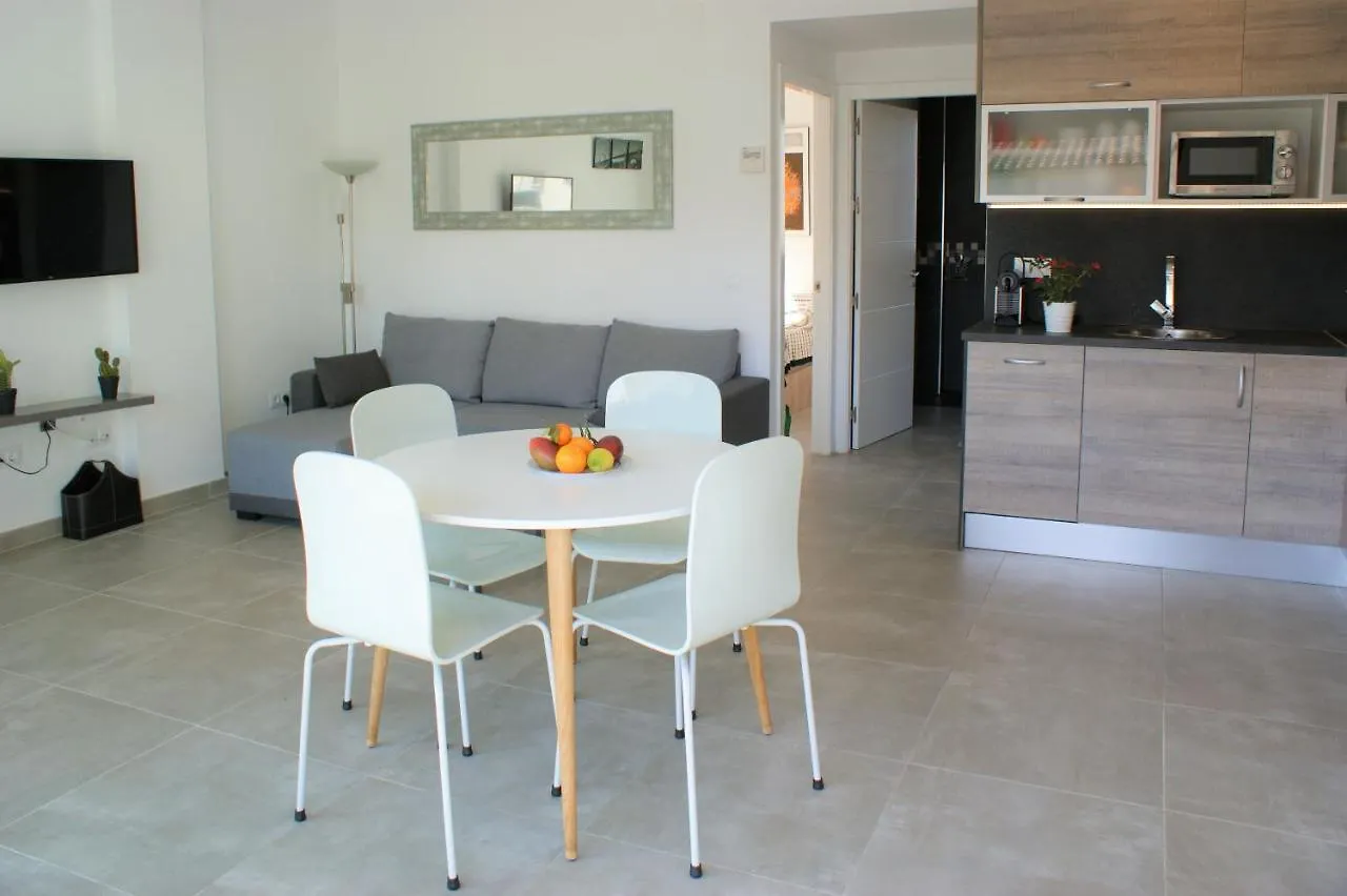 Apartamento Moderno Con Piscina Y Parking Cerca De La Playa Apartment Roses
