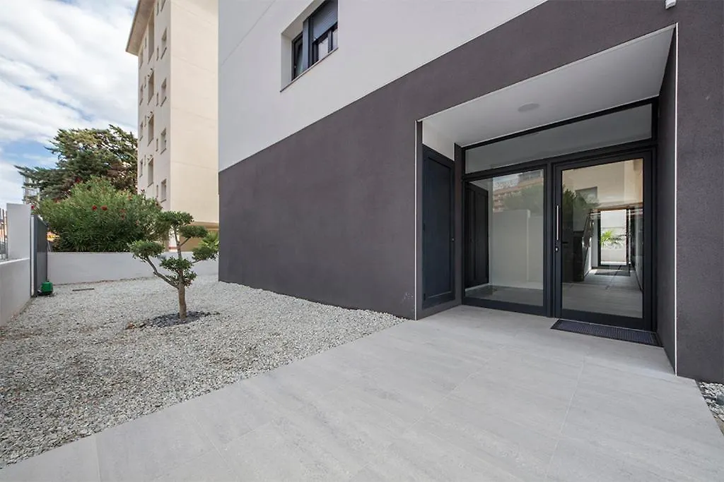 Apartamento Moderno Con Piscina Y Parking Cerca De La Playa Apartment Roses