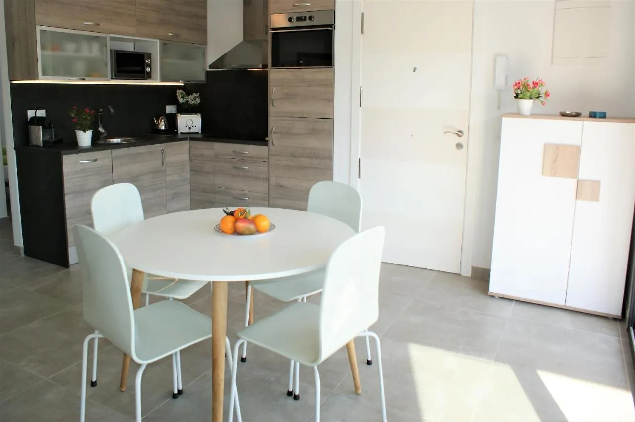 Apartamento Moderno Con Piscina Y Parking Cerca De La Playa Apartment Roses
