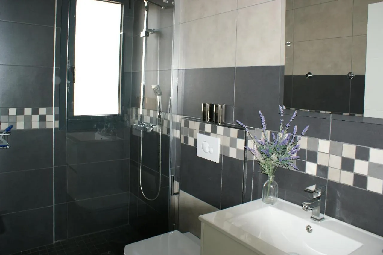 Apartamento Moderno Con Piscina Y Parking Cerca De La Playa Apartment Roses Spain
