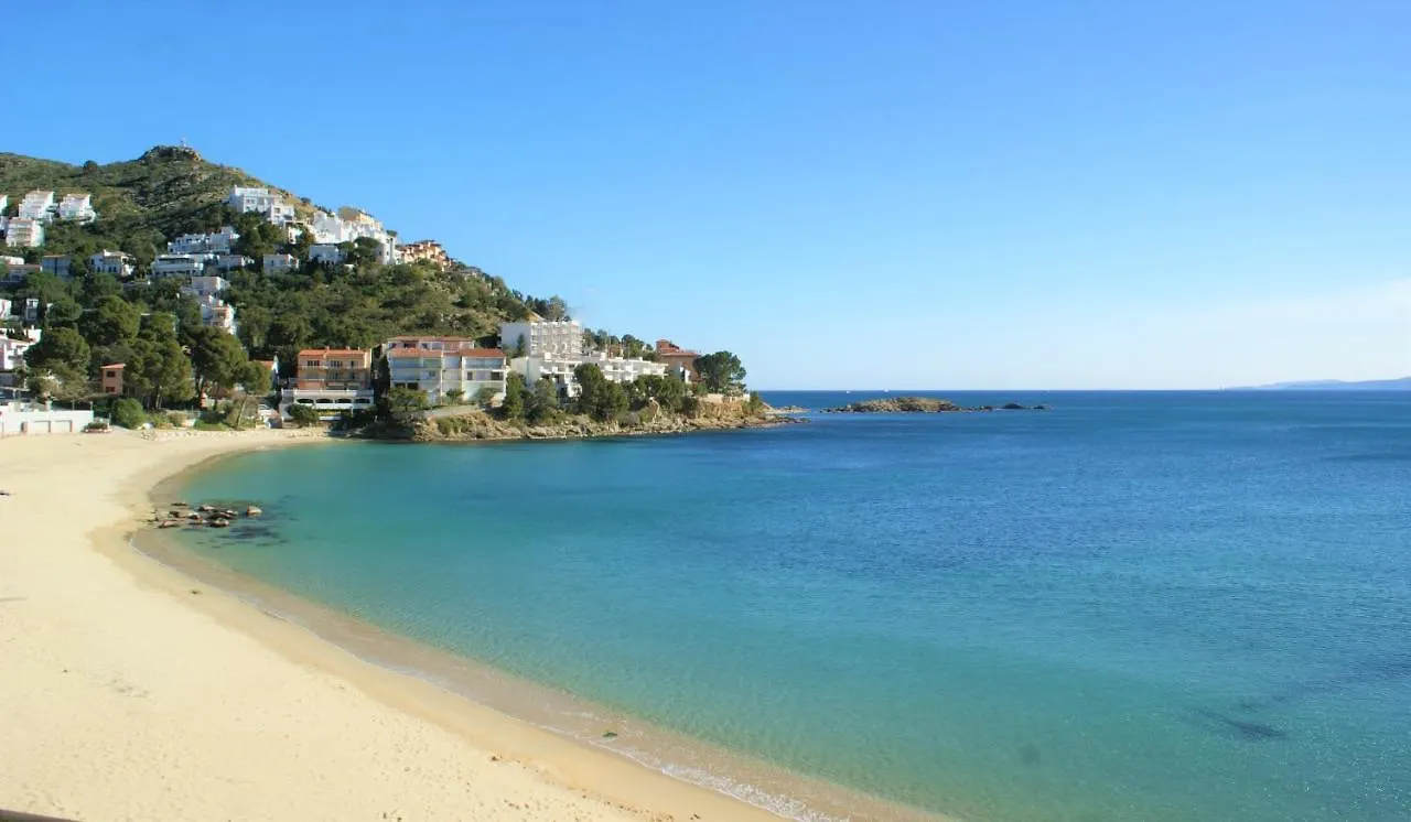 Apartamento Moderno Con Piscina Y Parking Cerca De La Playa Apartment Roses Spain