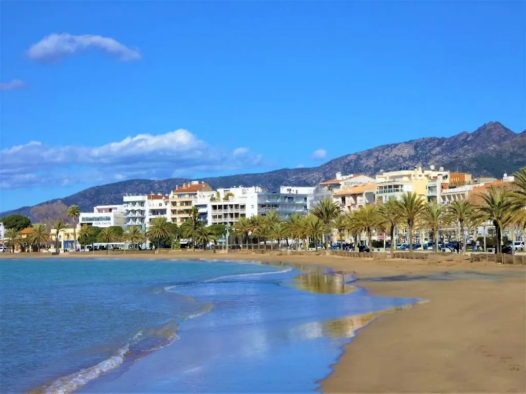 Apartamento Moderno Con Piscina Y Parking Cerca De La Playa Apartment Roses