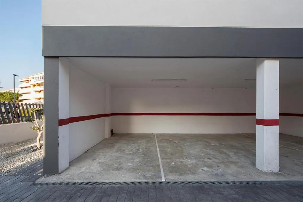 Apartamento moderno con piscina y parking cerca de la playa Apartamento Rosas
